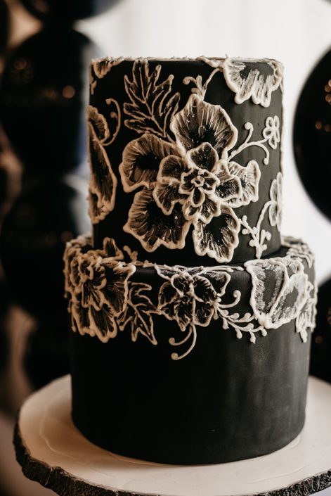 Black and white cake with floral piping by Stella Beans Sweets for the Canyon Ski Resort Open House 2019.