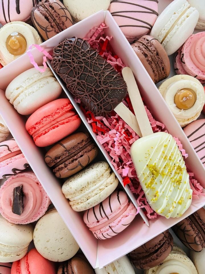 Cakesicles and Macarons Valentine's Day Treats 2025, combo of Queen Bee macarons + cakesicles.