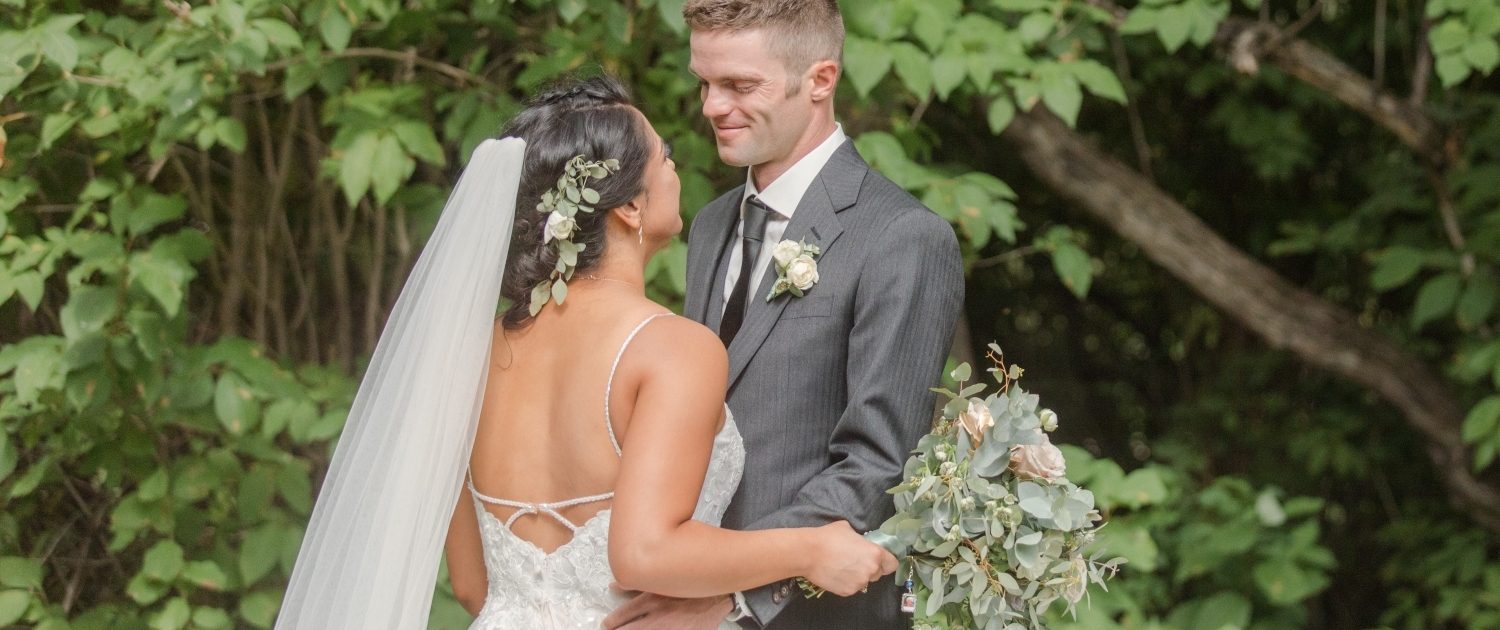 Picturesque Parkside bride and groom