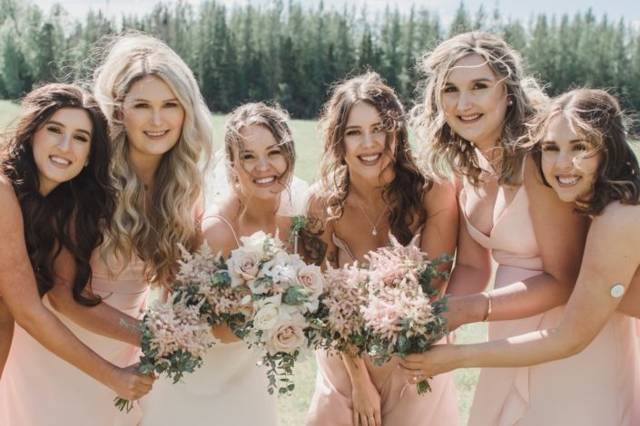 beautiful blush bridesmaid bouquets