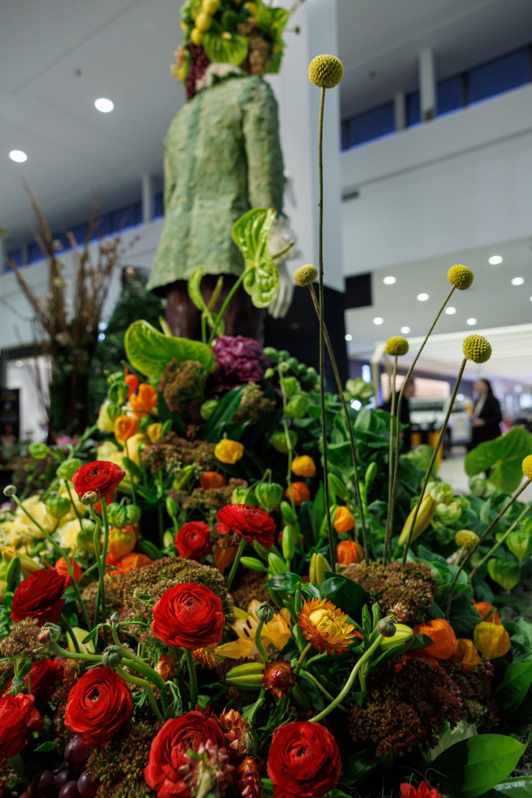 Stunning capture from behind of Kurt Brussell showing some of the really cool products used in this installation.