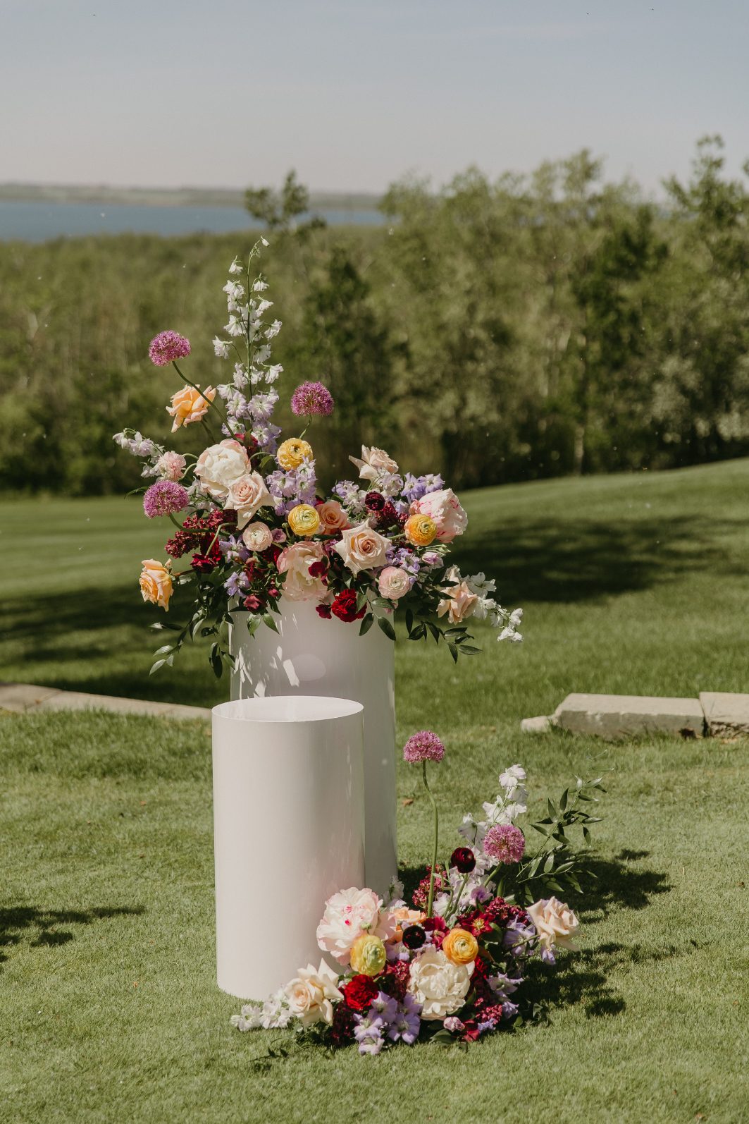 Pillar Arrangements at Hilltop