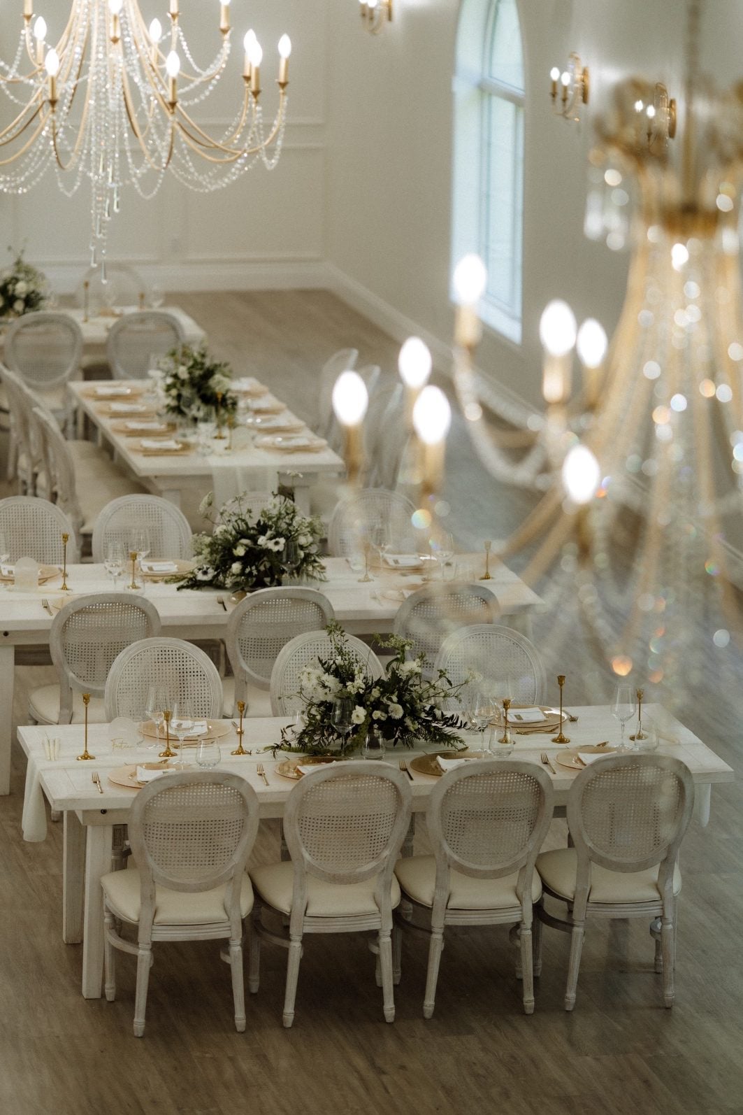 White + Green Reception at Archway Manor Guest tables at the white and green wedding reception at Archway Manor.